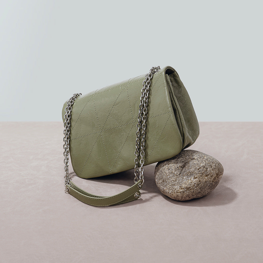 First Layer Waxed Cowhide Leather Quilted Chain Tote Bag Versatile Vintage Luxury Shoulder Bag for Individuals