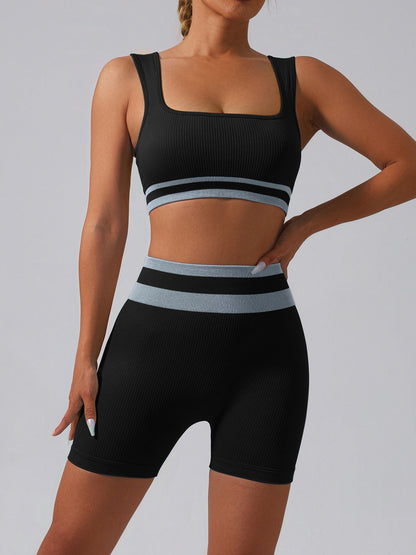 Seamless Outdoor Sports Quick Dry Striped Yoga Outfit with High Waisted Shorts and Tank Top for Women for Running and Fitness Workouts