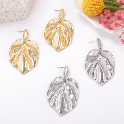 Elegant and Chic Lightweight Alloy Leaf Drop Earrings – Versatile, Minimalist Women’s Jewelry Perfect for Any Occasion