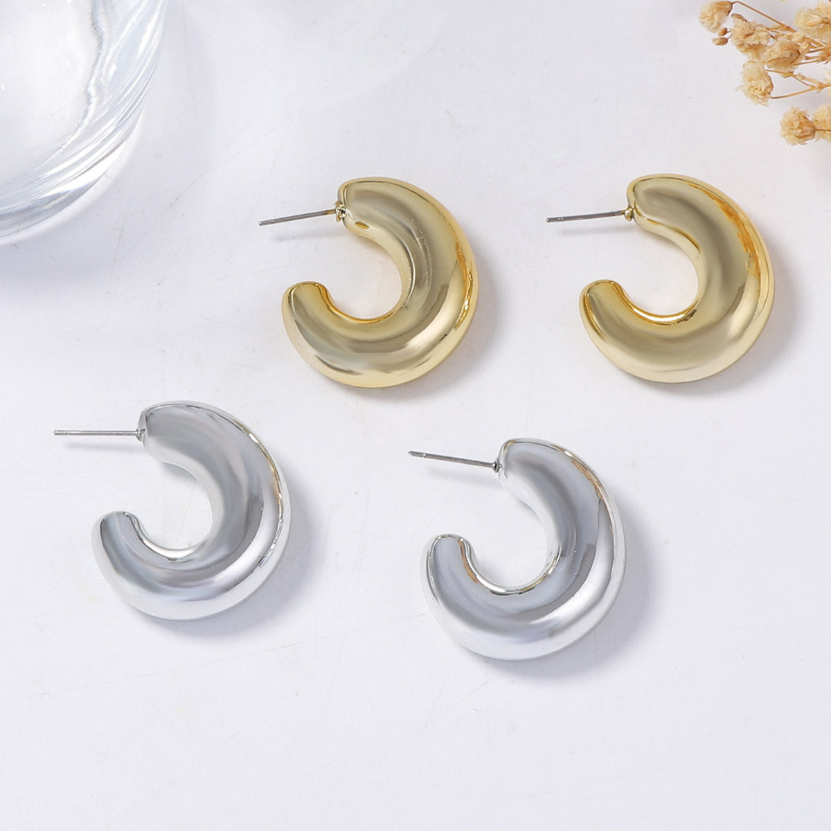 Chic Minimalist Geometric C-Shape CCB Earrings for Women – Versatile & Unique Fashion Accessory for Any Occasion