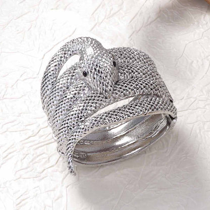 Chic Vintage-Inspired Zinc Alloy Animal Design Wide Snake Bracelet - Elegant and Versatile Casual Jewelry for Women