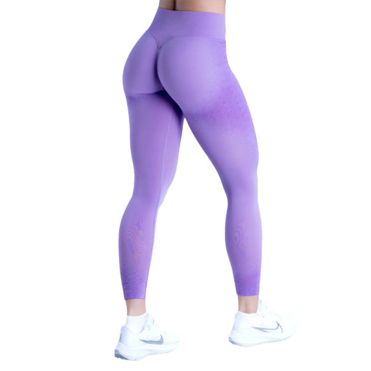 Seamless Women's Yoga Outfit Set and Comfortable Three Panel High Waisted Leggings for Fitness Performance