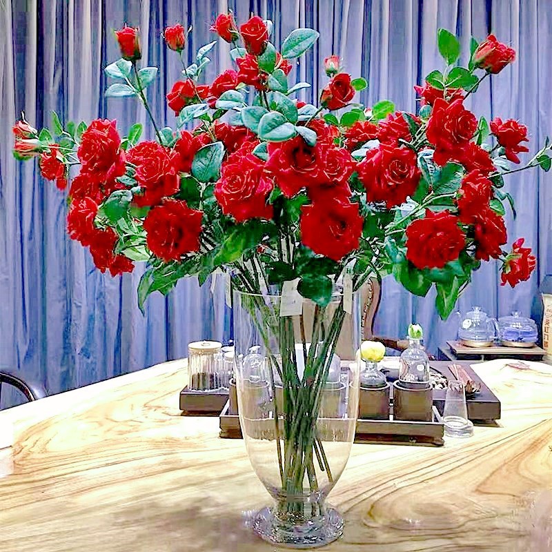 Vibrant Red Velvet Long-Stemmed Faux Roses - 5 Stunning Artificial Floral Stems for Home Decor, Photography, and Wedding Decorations