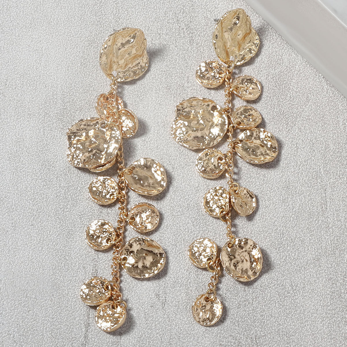 Chic Vintage-Inspired Long Geometric Round Drop Earrings for Women - Perfect for Parties and Evening Events