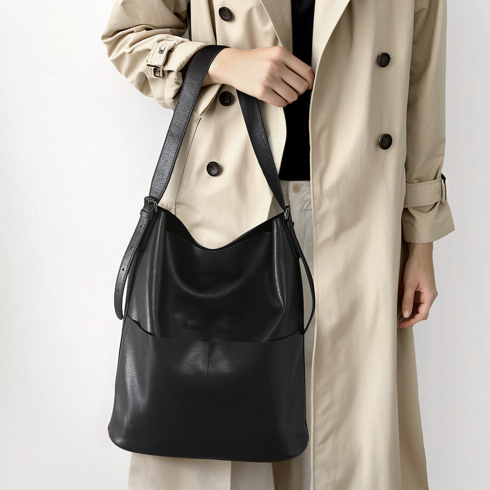 Genuine Leather Tote Bag for Fall Winter Luxurious First Layer Cowhide Handbag Versatile Crossbody Purse for Women for Commuting and Everyday Style