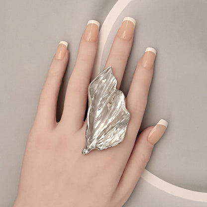 Handcrafted Vintage-Inspired Irregular Alloy Leaf Open Ring - Unique, Chic Design Perfect for Any Occasion