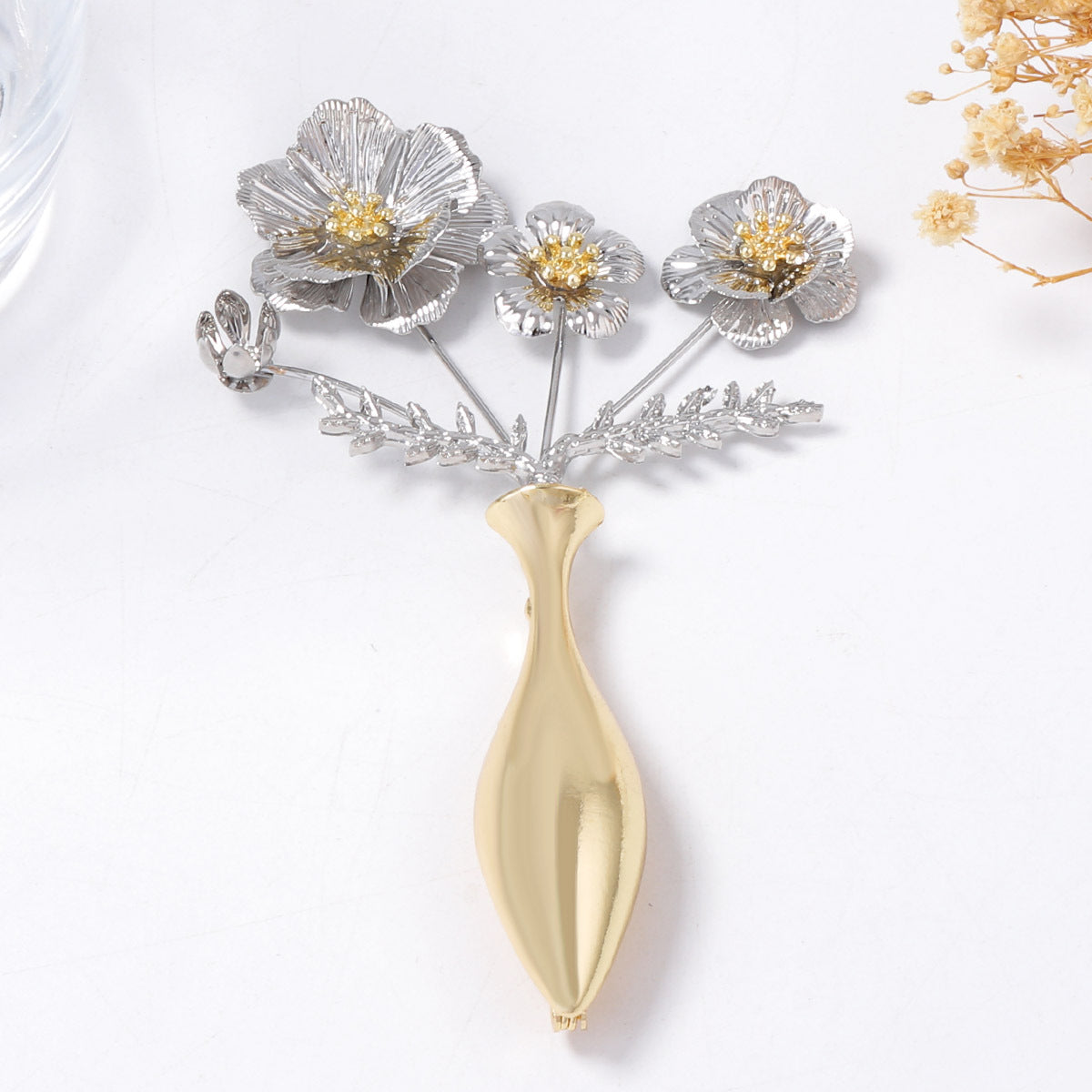 Chic Minimalist Gold Alloy Flower Necklace, Brooch, and Earring Set - Exquisite Cold Aesthetic Jewelry for Elegant Styles