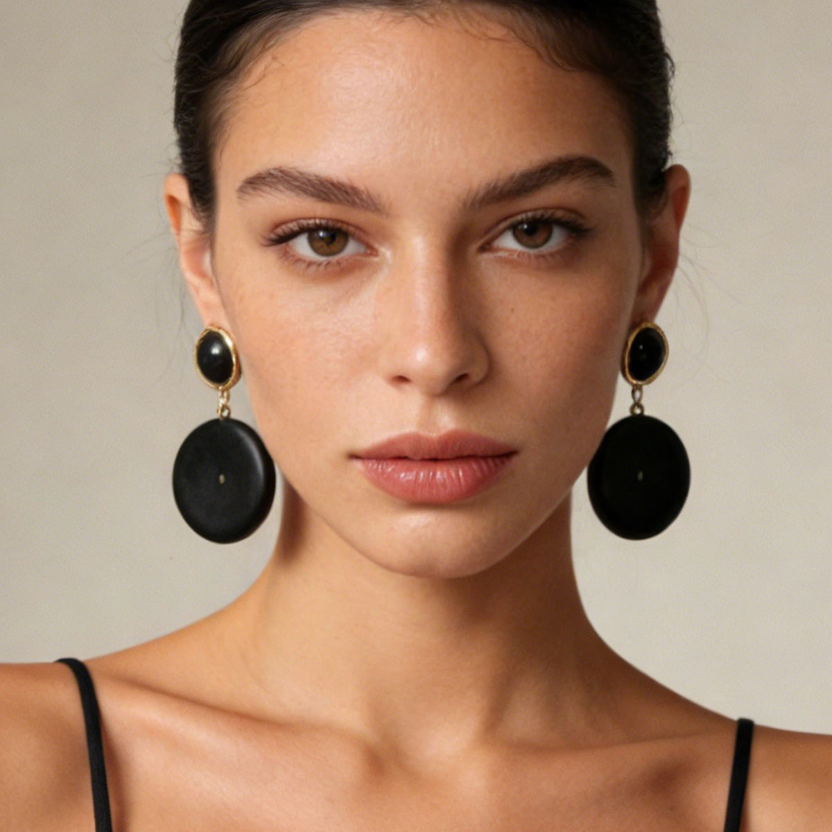 Chic Vintage Geometric Circular Alloy Statement Earrings - Versatile & Stylish for Commuting Women
