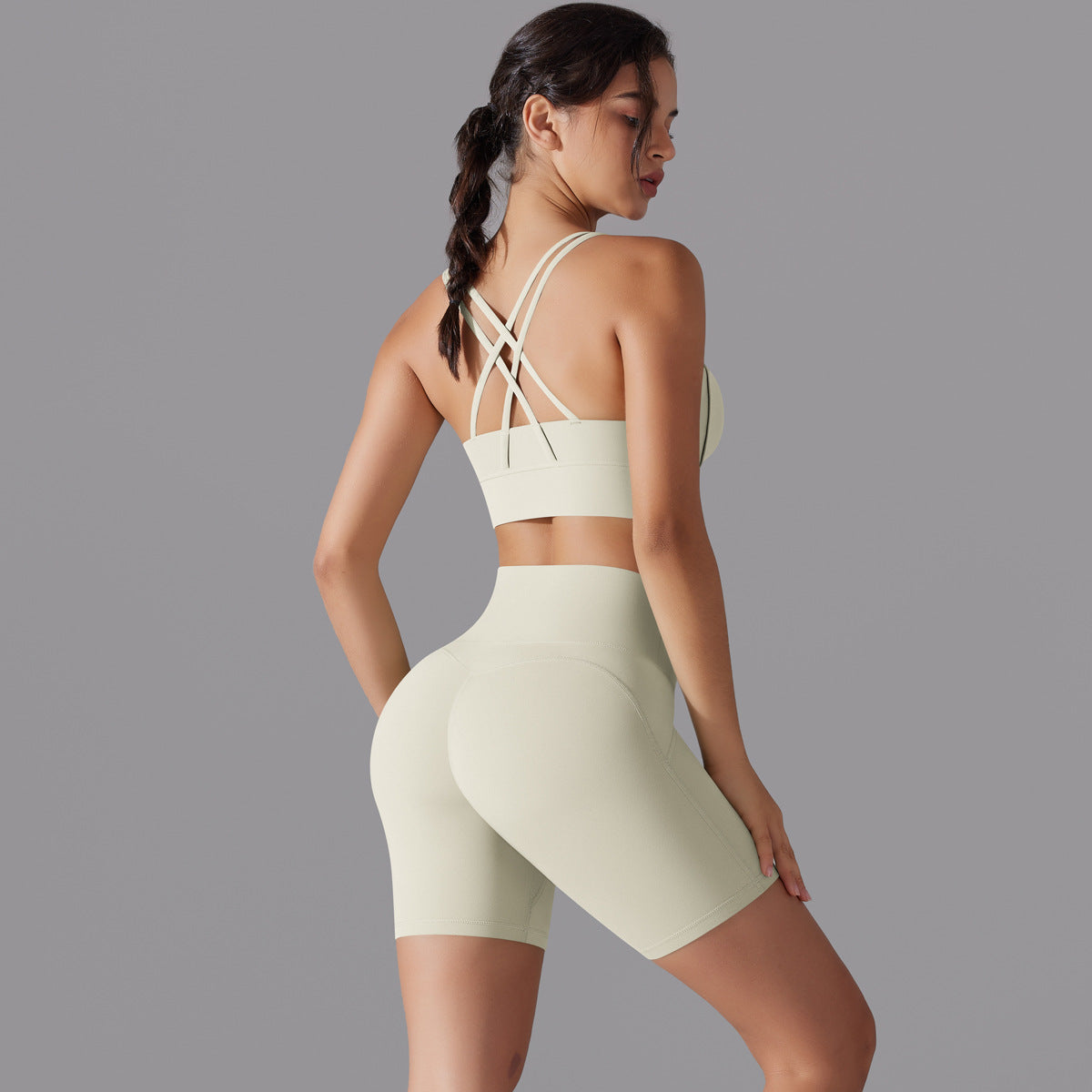 Trending High Waisted Butt Lifting Seamless Shorts No Underwear Needed for Comfort for Running Gym Workouts and Yoga Sets