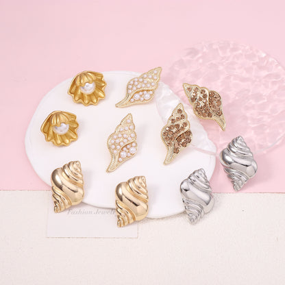 Chic Vintage Beach-Inspired Earrings with Unique Seashell Designs and Pearl Accents – Perfect for Your Next Vacation