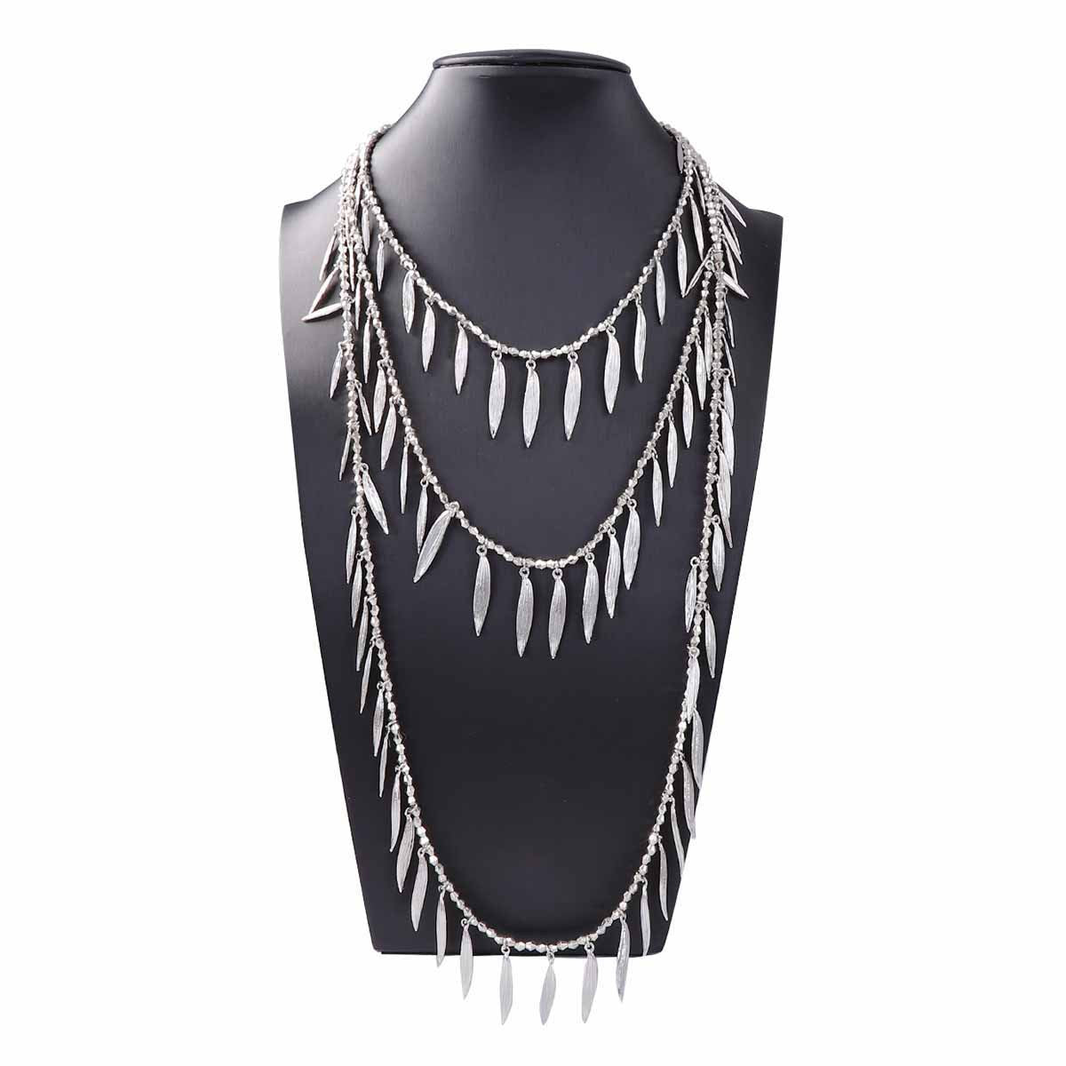 Boho-Chic Beaded Texture Pendant Necklace with Alloy Feather and Leaf Charms - Unique Personality Statement Jewelry for Effortless Style