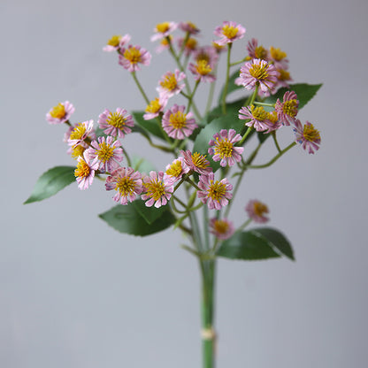 Elegant Artificial Chamomile Flowers for Stunning Floral Arrangements - Perfect Décor for Your Living Room