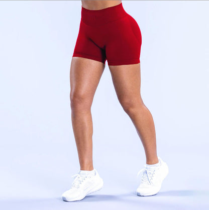 High Performance Seamless Low Waist Quarter Yoga Shorts Breathable Moisture Wicking and Sculpting Design for Optimal Support and Comfort