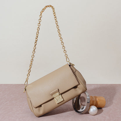 Chic Korean Inspired Designer Chain Bag Genuine Leather Crossbody Purse for Commuters Spacious Minimalist Design for Everyday Use