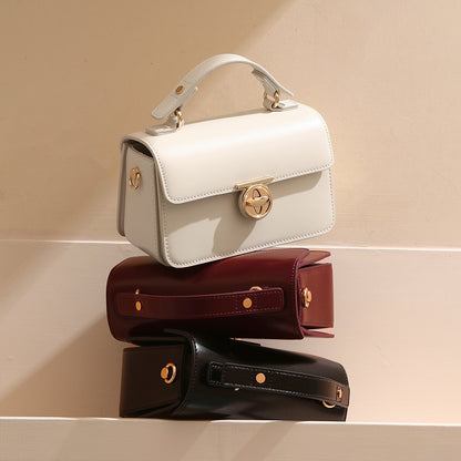 Chic Korean Inspired Envelope Bag Unique Design Crossbody Purse for Fashion Forward Women Genuine Leather Work and Commute Handbag