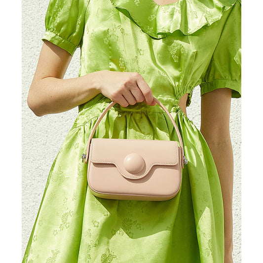 Luxurious Leather Camera Bag Minimalist Small Square Crossbody Shoulder Handbag for Women Summer Accessory with Style and Versatility