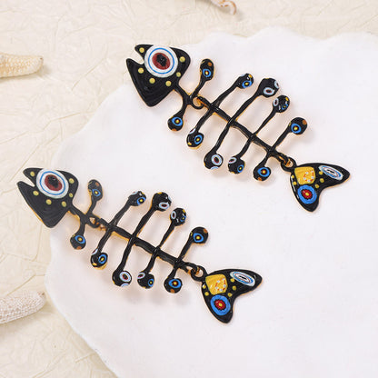 Stylish and Trendy Beach-Inspired Alloy Fishbone Earrings with Unique Oceanic Print for Women - Exaggerated Black Fishbone Design for a Distinctive Look