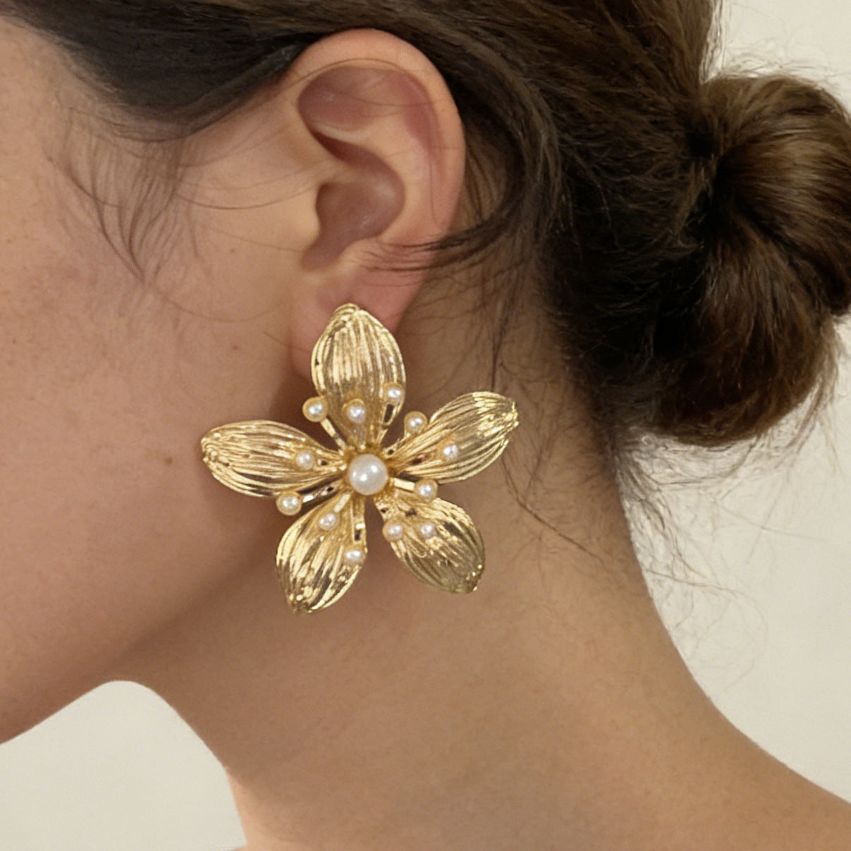 Unique Vintage-Inspired Luxury Floral Earrings with Faux Pearl Accents and Distinctive Textured Design – Bold Statement Jewelry for Women