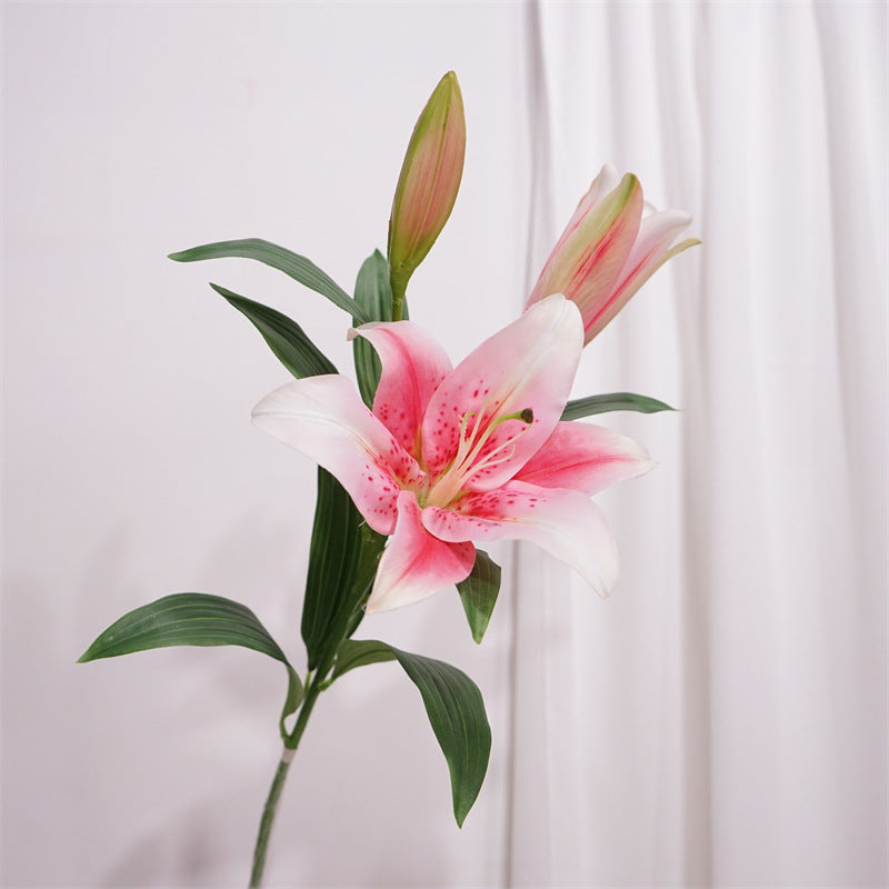 Luxurious Touch-Sensitive Moisturizing Faux Lily Flowers - Stunning Decorative Arrangements for Living Room, TV Cabinet, and Dining Table, Perfect for Weddings and Special Occasions