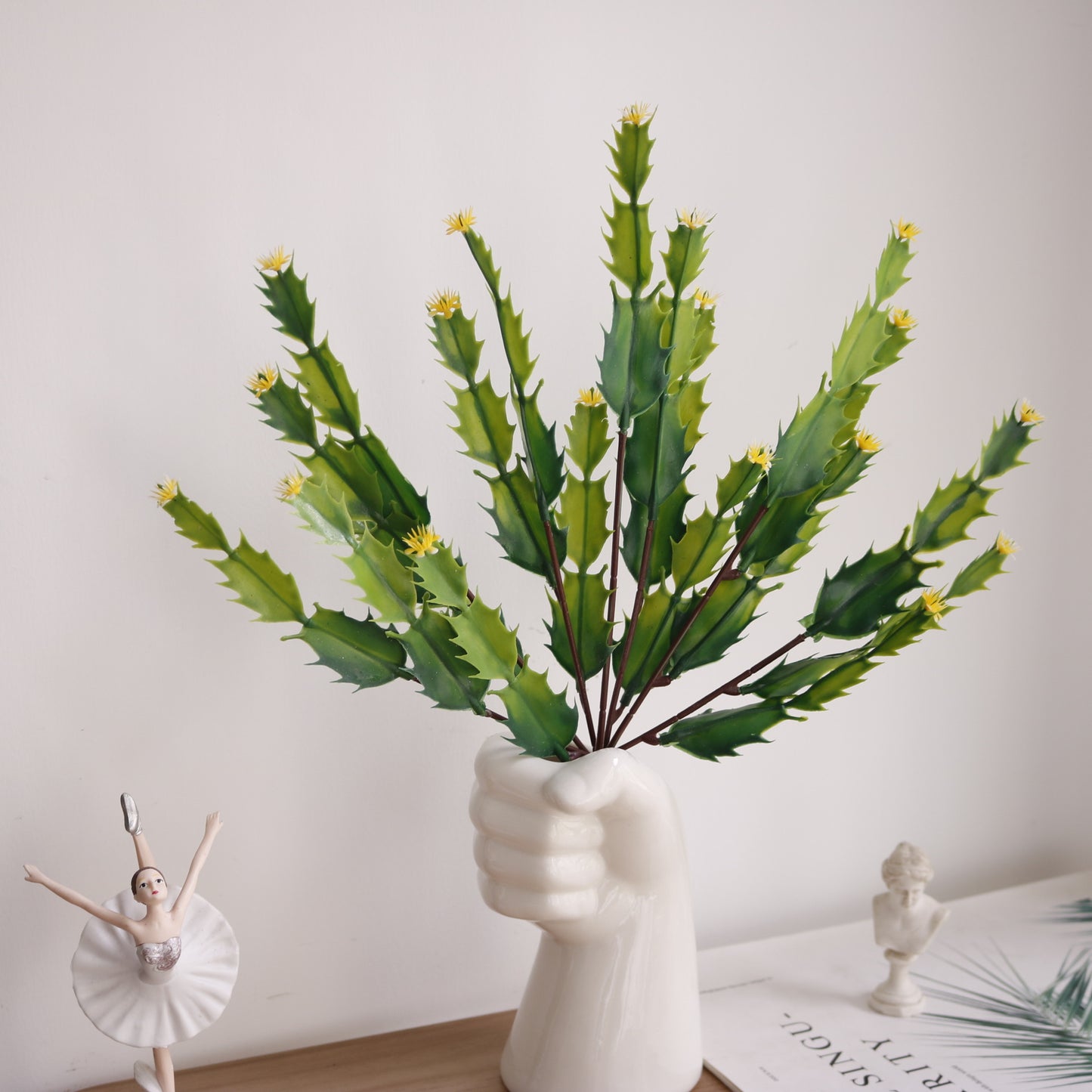 Realistic Artificial Cactus Plant - Perfect Home Decor for Gardens, Aquariums, and Rockeries - Vibrant, Maintenance-Free Accessory for a Lively Atmosphere