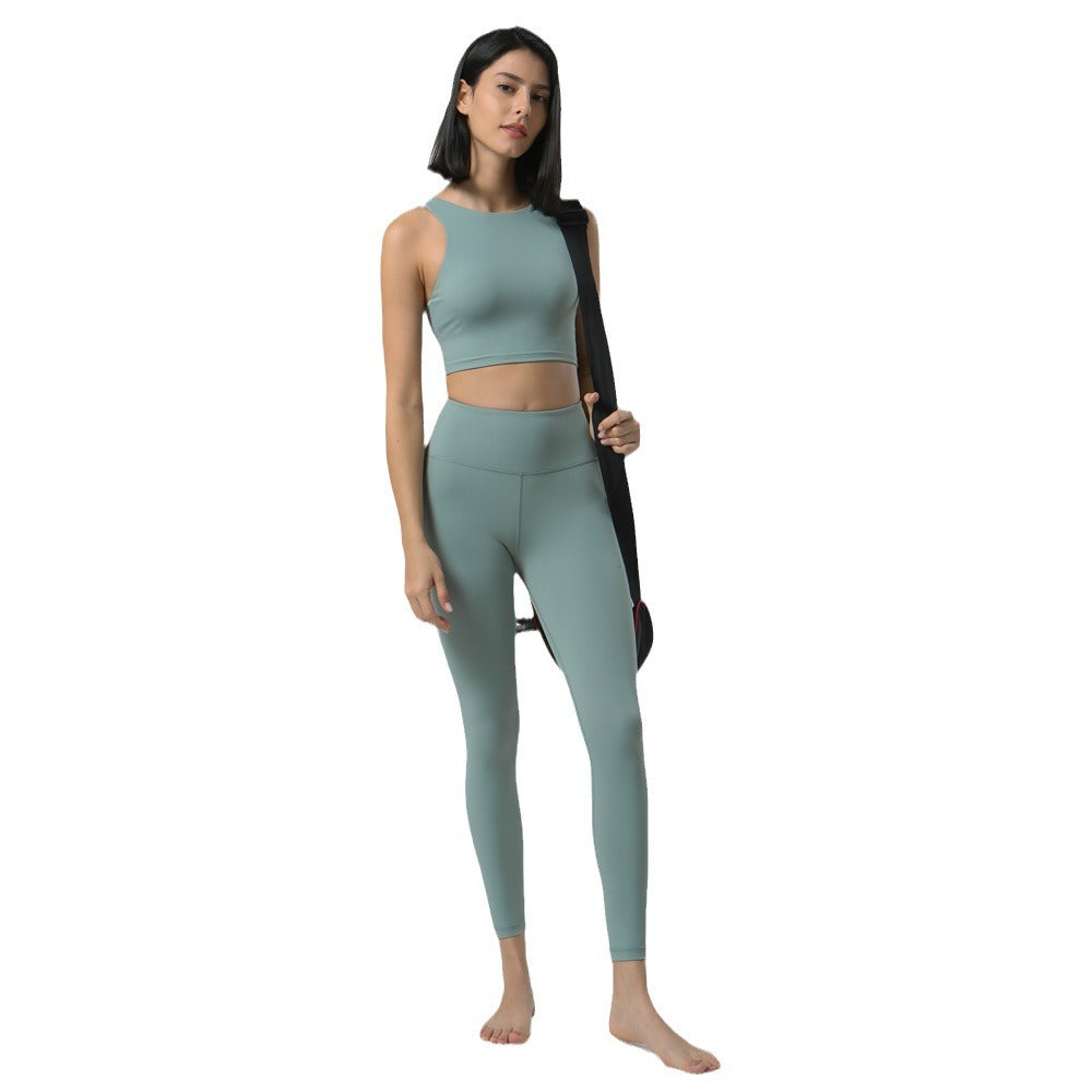 High Waisted Women's Yoga Set with Pockets for Yoga Running and Everyday Fitness Activities