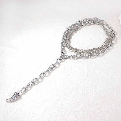 Stylish and Unique Gothic-Inspired Double Layer Necklace with Metal Chain and Animal Horn Pendant – Perfect for Trendsetting Fashion Enthusiasts