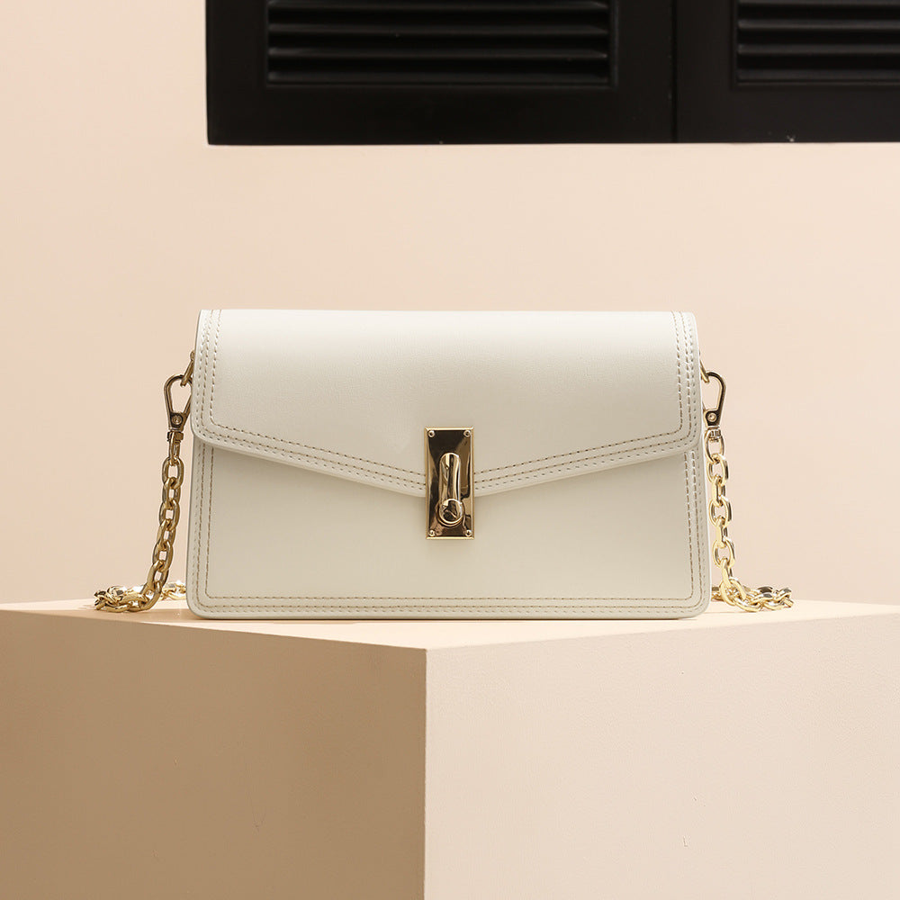 Chic Korean Genuine Leather Women's Crossbody Bag Chain Strap Shoulder Bag for a Sophisticated Look Minimalist Envelope Design for Commuting Everyday Use