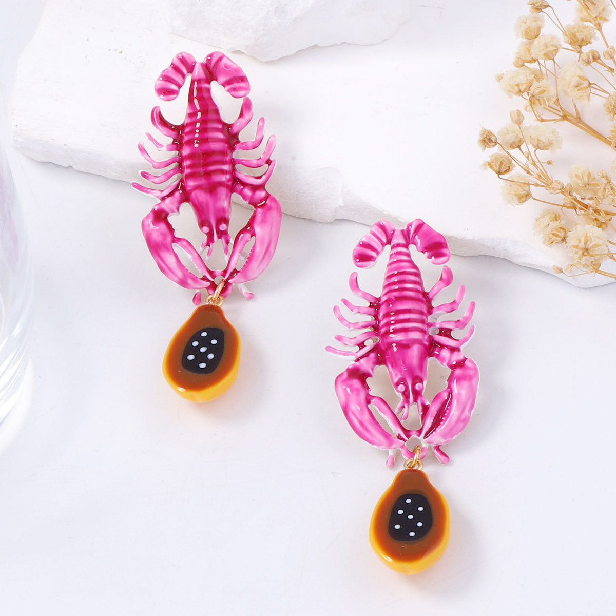 Chic Luxury Ocean-Inspired Alloy Lobster Pendant Earrings for Women – Perfect Versatile Vacation Accessory with a High-End Design
