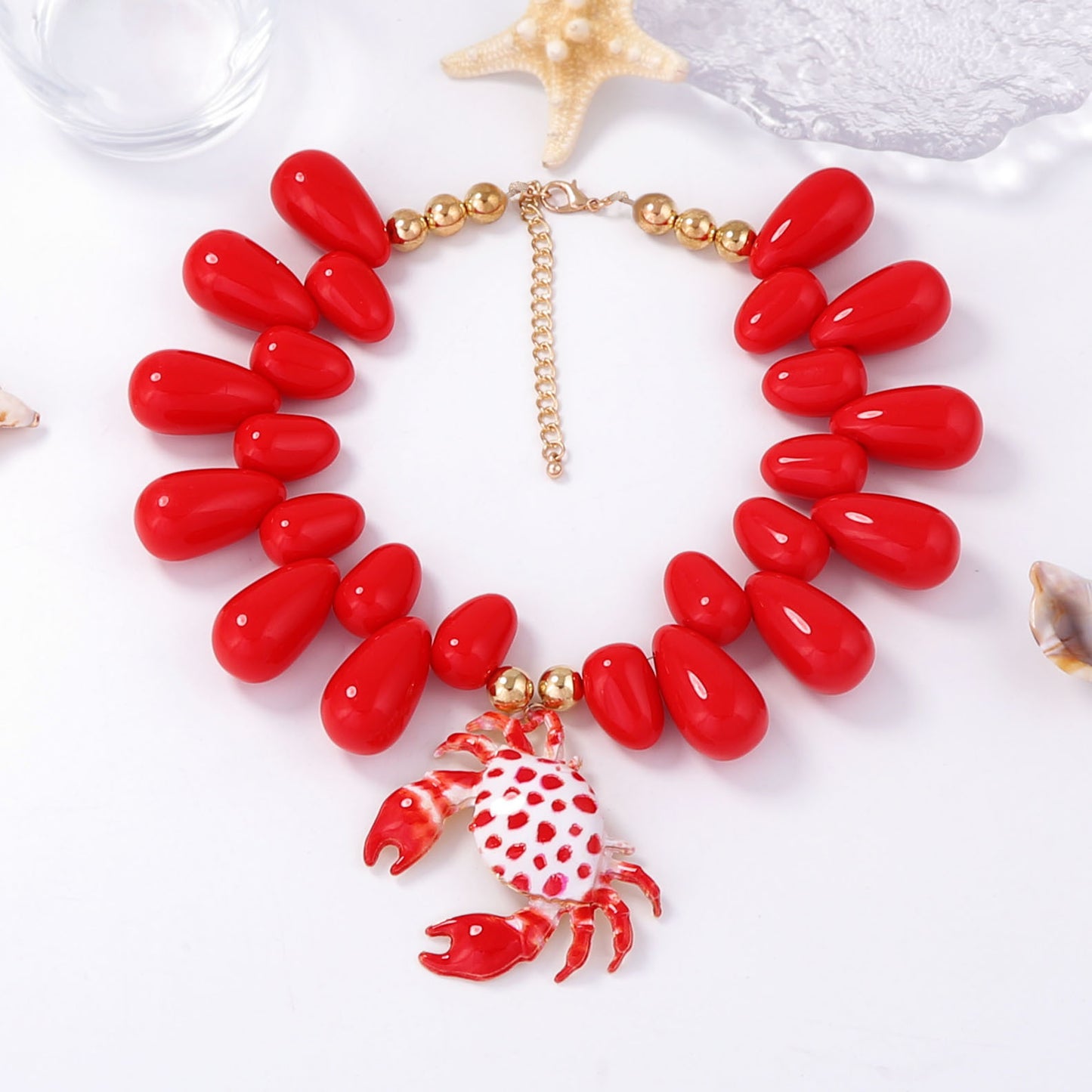 Stylish Beach Ocean-Inspired Exaggerated Minimalist Alloy Crab Pendant Necklace for Women – Perfect Accessory for Summer Vacations