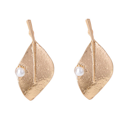 Chic Lightweight Alloy Leaf Stud Earrings with Faux Pearls - Elegant and Versatile Jewelry for Women