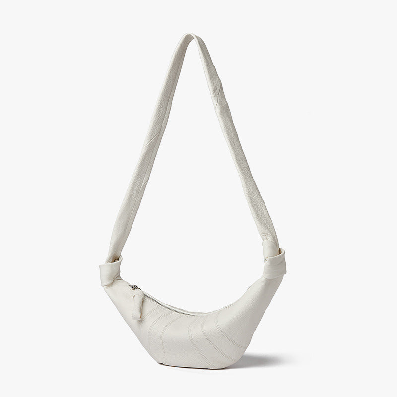 Luxurious Grain Leather Vintage Inspired Croissant Bag Fashionable and Versatile Crossbody Design for Effortless Style