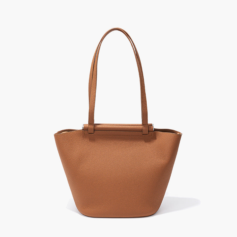 Autumn Winter Fashion Winged Bucket Bag Chic Versatile Genuine Leather Tote with Spacious Capacity for Daily Commuting