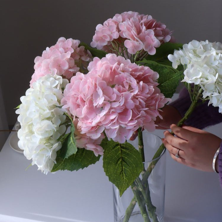 Realistic 3D Printed Hydrangea: Luxurious Faux Flower for Weddings and Event Decor - Perfect for Photography Studios and Lasting Floral Arrangements