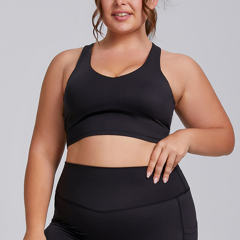 Plus Size Women's Yoga Set High Quality Form Fitting Activewear with Pockets 2 Piece Workout Outfit for Comfort and Performance