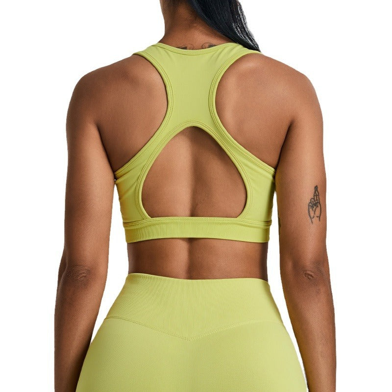 Seamless Yoga Bra with Padded Support Criss Cross Back for Comfort in Activewear