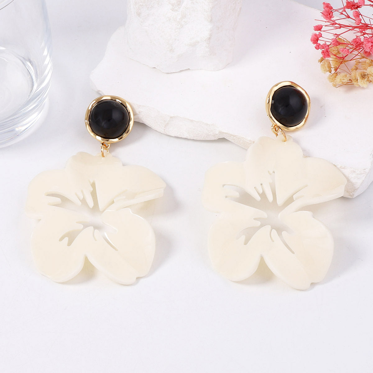 Exaggerated Personality Acrylic Hollow Big Petal Flower Drop Earrings - Stylish Minimalist Vacation Jewelry for Women