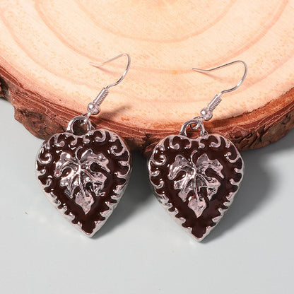 Vintage Goth-Inspired Geometric Heart-Shaped Pendant Layered Necklace and Earring Set for Women – Unique Double-Strand Chain Jewelry for a Bold Statement
