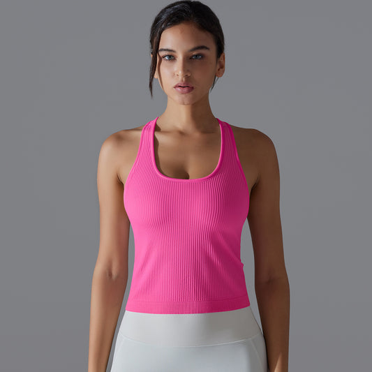 High Performance Seamless Sports Bra and Tank Top Combination for Intense Running Yoga and Gym Workouts with Flexibility and Support