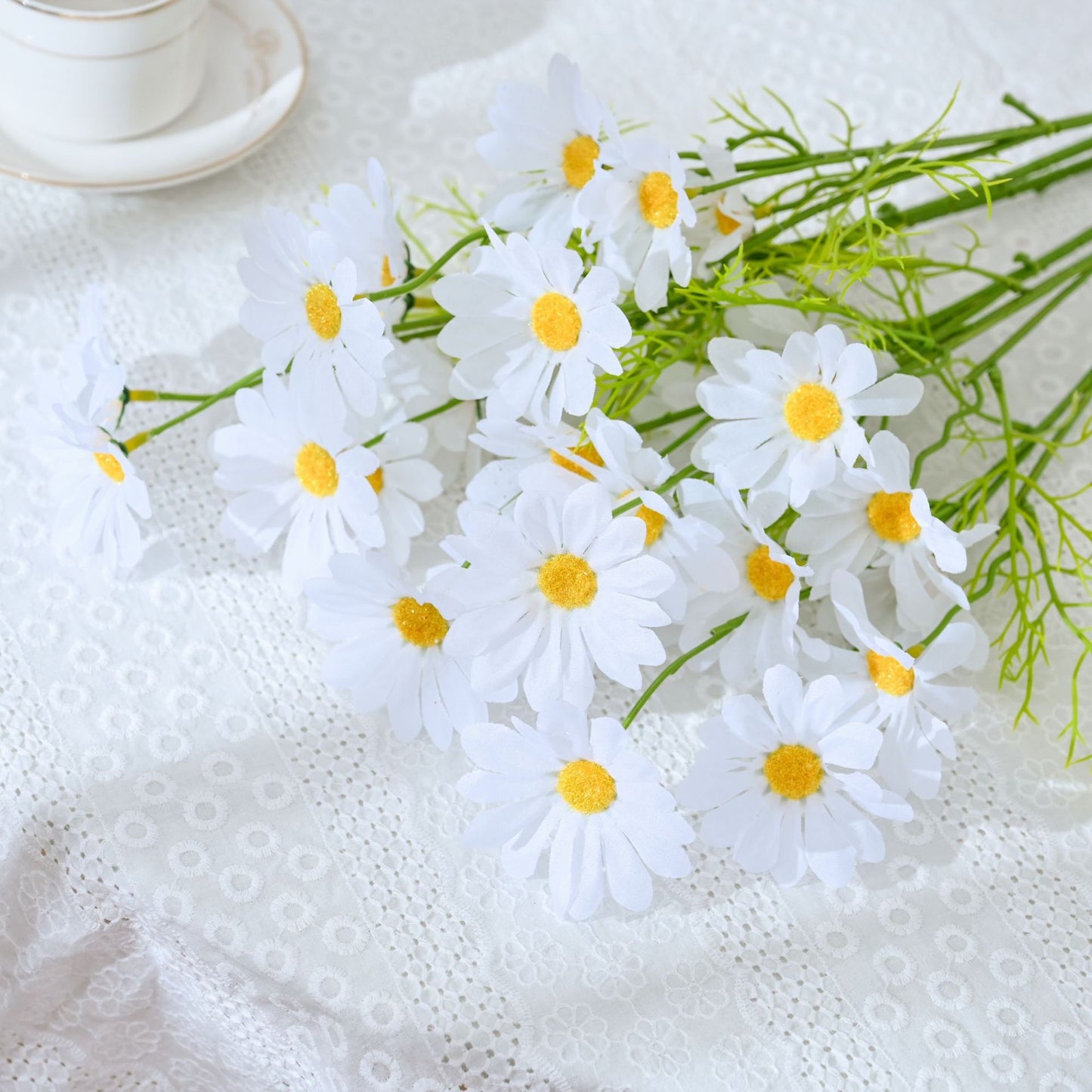 Charming Faux Daisy Chamomile Flowers - Perfect for Fresh Room Décor, Wedding Celebrations, and Stunning Photography Backdrops