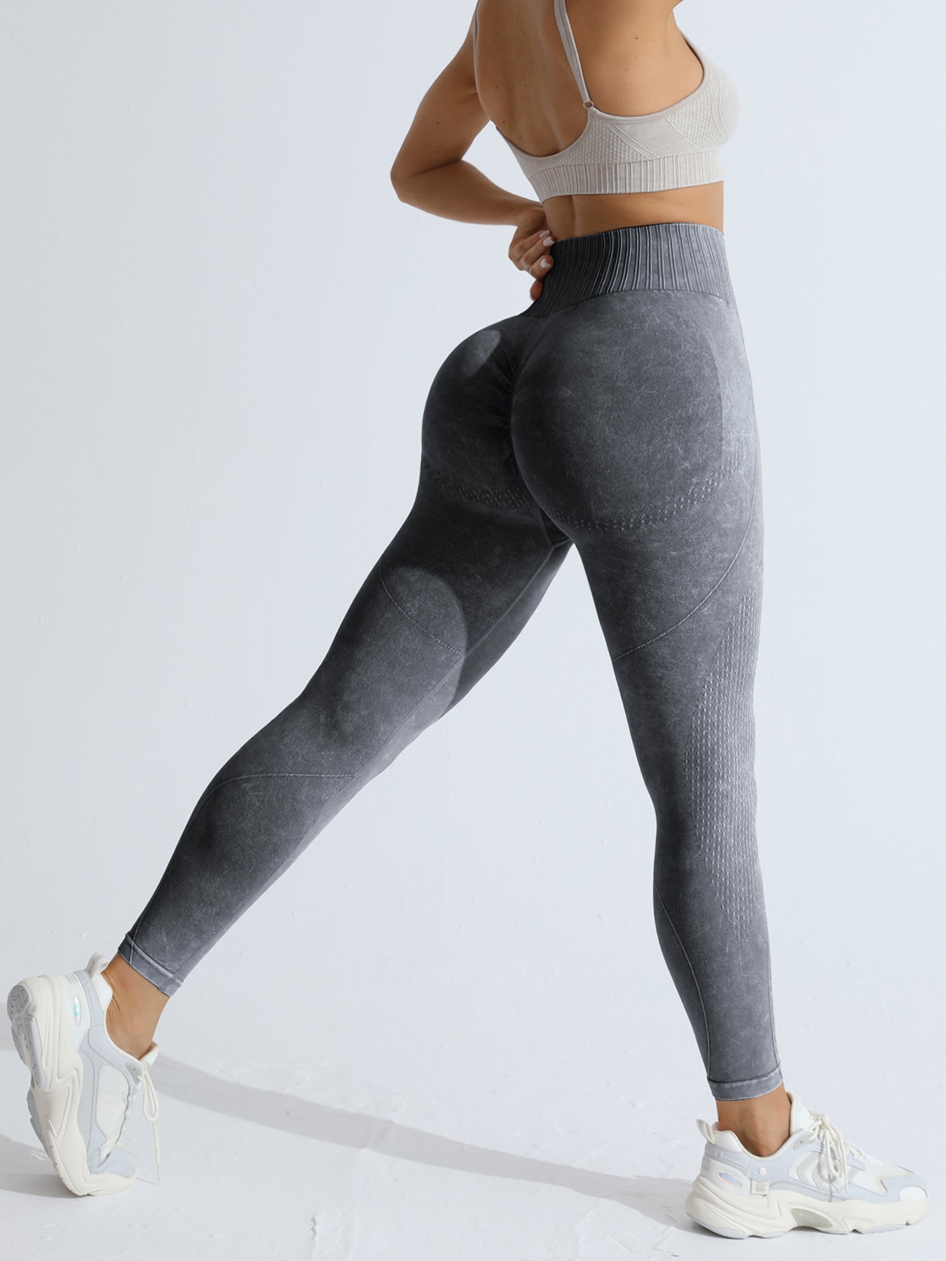 Seamless Spring Peach Butt Yoga Leggings High Waisted Quick Dry Activewear for Comfort and Style