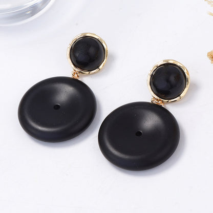 Chic Vintage Geometric Circular Alloy Statement Earrings - Versatile & Stylish for Commuting Women