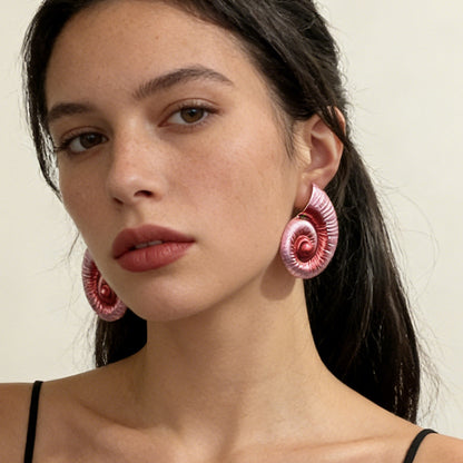 Chic Multi-Color Seashell Earrings for Women - Beach Vacation Inspired, Minimalist Metal Ocean Series Design