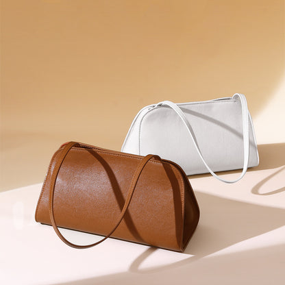 Luxurious French Style Leather Underarm Bag Vegetable Tanned Cowhide Clutch and Crossbody Purse for Women Chic Minimalist Design for Any Occasion