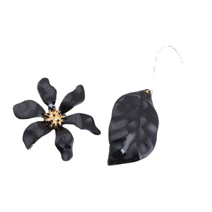 Trendy Oversized Floral and Leaf Drop Earrings with Sparkling Rhinestones – Chic & Versatile Earrings Inspired by High-End Fashion