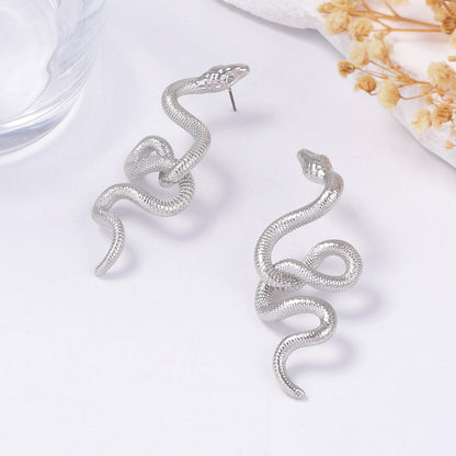 Unique Textured Animal-Inspired Statement Snake Earrings - Effortlessly Chic, Versatile Everyday Wear for a Touch of Luxurious Minimalism