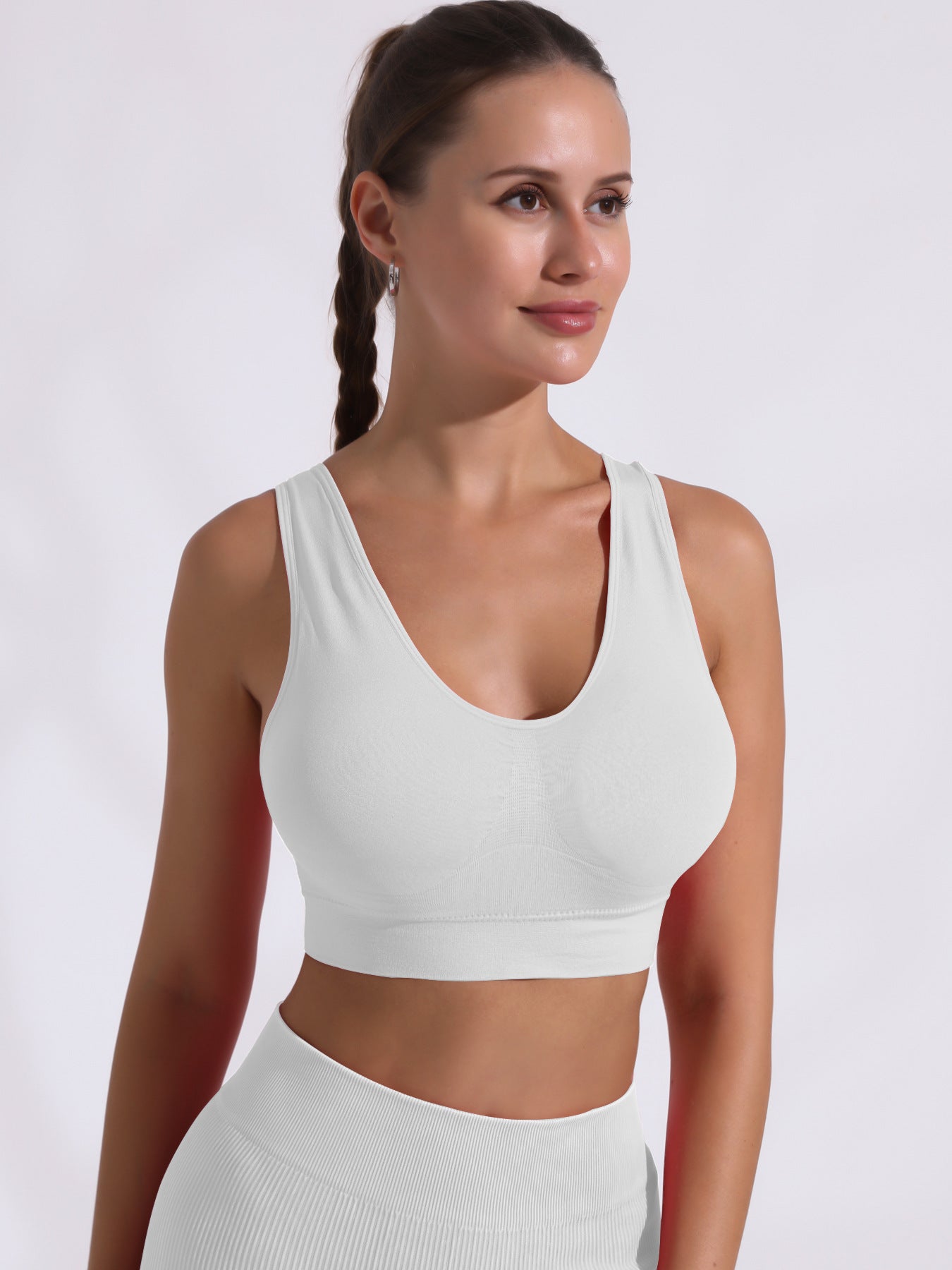 Detachable Cup Yoga Tank Top for Women Shock Absorbing Shape Enhancing Sports Bra for Running Fitness and All Day Wear