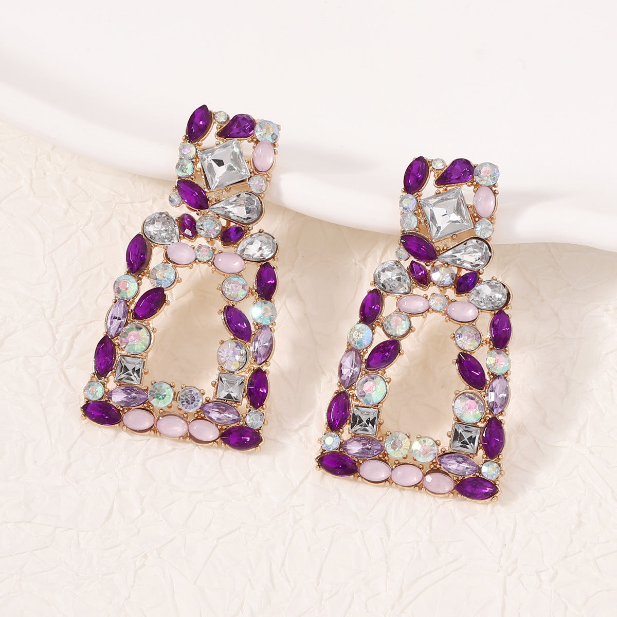 Chic Geometric Square Crystal-Embellished Earrings - Versatile and Unique Accessories for Every Occasion