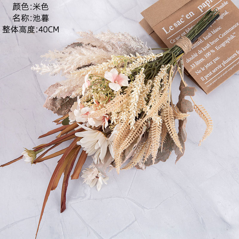 Elegant Handheld Flower Bouquet for Home Décor - Realistic Artificial Flowers Perfect for Wedding Decorations & Wall Hangings (CF01166)