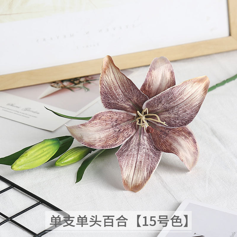 Luxurious Single-Stem Artificial Silk Lily for Wedding Decorations and Home Decor – Exquisite Pre-Made Floral Arrangement for a Touch of Elegance