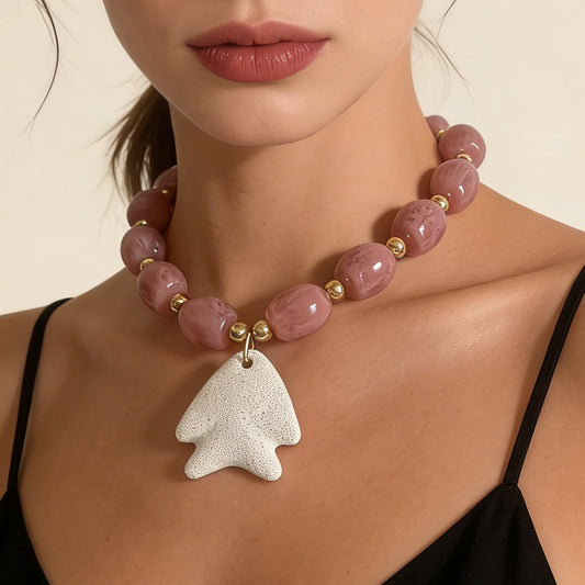Chic Minimalist Volcanic Stone Goldfish Pendant Necklace – Versatile Sweet Resin Jewelry for Women